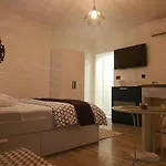 Sfinga Apartment